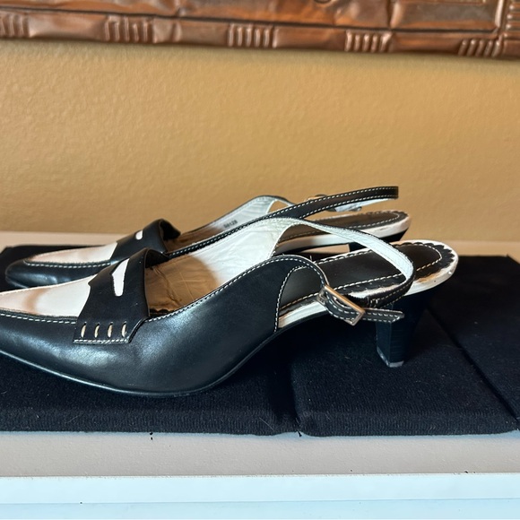 Lands End spectator pumps.  Black and White. Kitten heel, size 9.5. - Picture 2 of 11